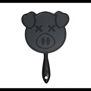 Jeffree Star x Shane pig mirror